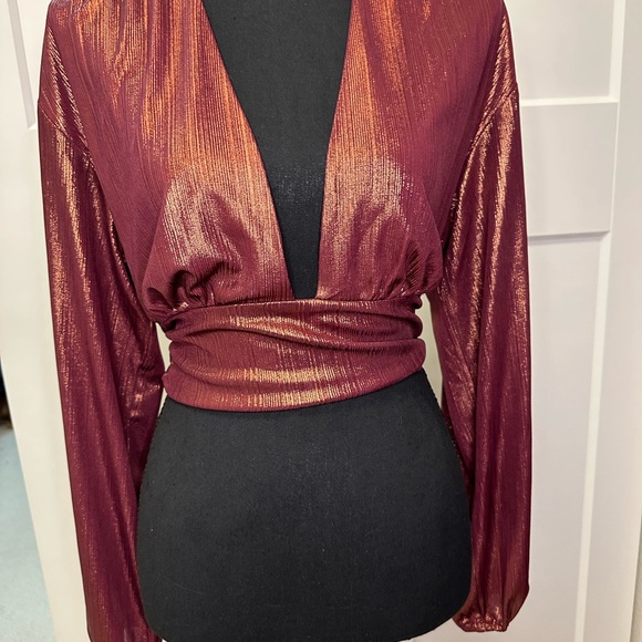 NWT WAYF Metallic Top, Copper, Size Medium - Picture 6 of 6